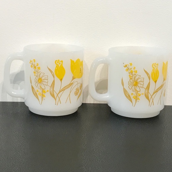 Vintage Glasbake Yellow Wild Flowers Set of 2 8oz Stackable Mugs - Picture 7 of 15
